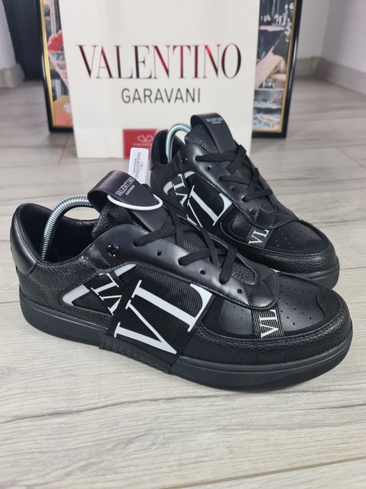 Sneakers-Valentino-VL7N-Negru-Transport-Gratuit-Breloc-LV+Parfum-Cadou
