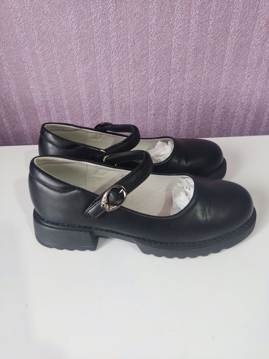 Туфли для девочек 37размера