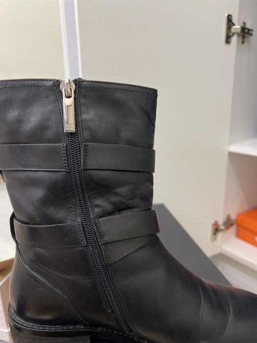 Продам зимний обувь женский