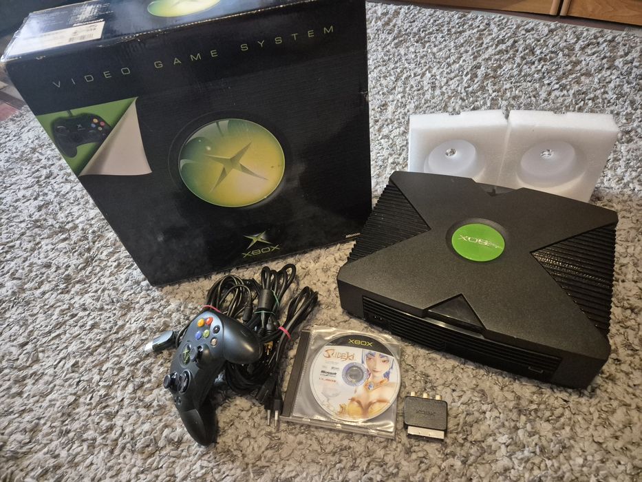Xbox classic de colectie complet in cutia originală, 1 maneta, 1  joc cadou