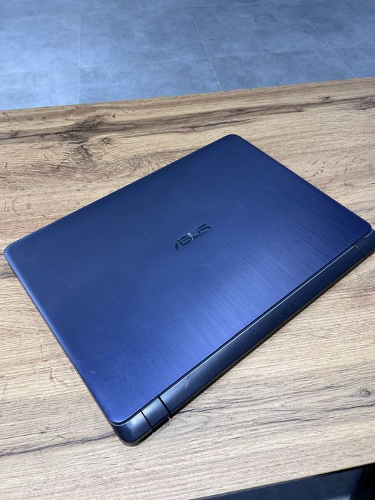 Ноутбук Asus X507U