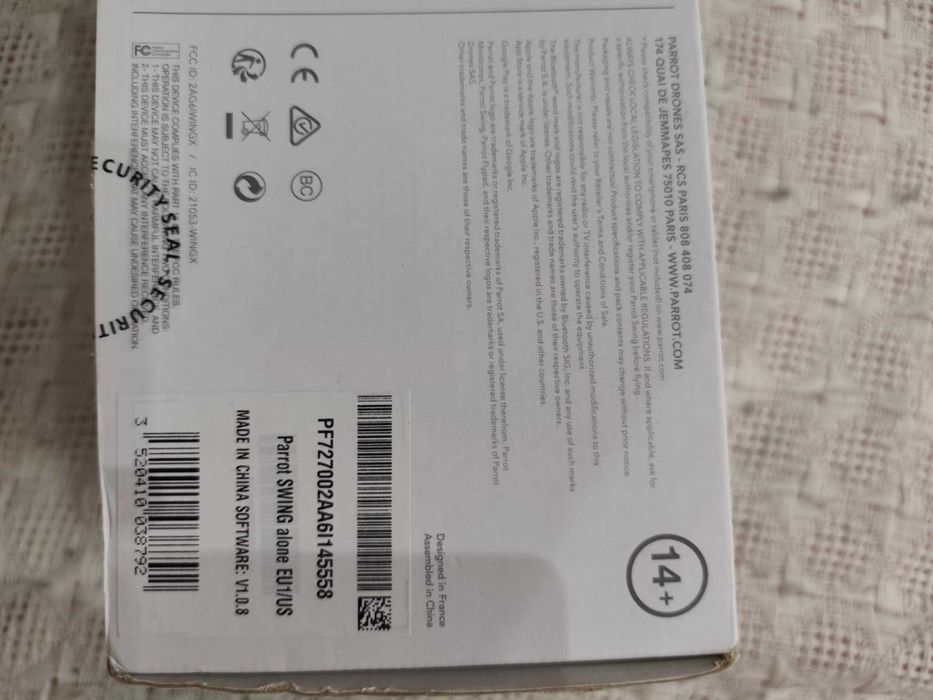 Хибриден дрон Parrot Swing с контролер Flypad като нов