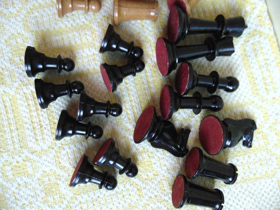 Бакелитови фигури за шах