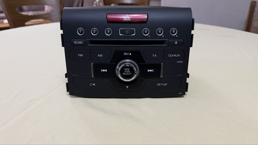 Продавам CD за Honda CRV 4 - Оригинално