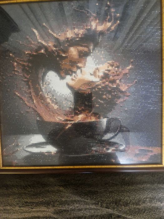 Продават се диамантени гоблени