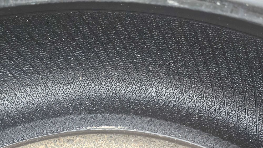 Зимние шины 235/50/R19