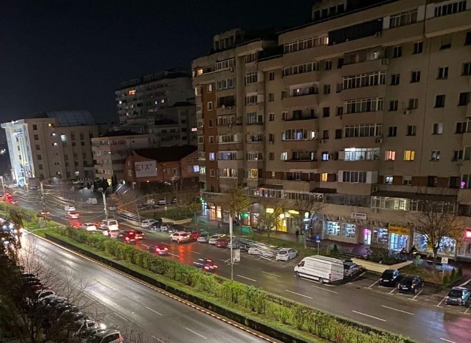 Apartament mobilat utilat schimb centru casă Tgv
