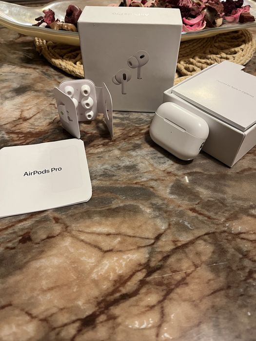 AirPods Pro 2 Sigilate in garantie!