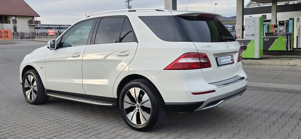Mercedes ML 350d 4Matic — fotografia 3