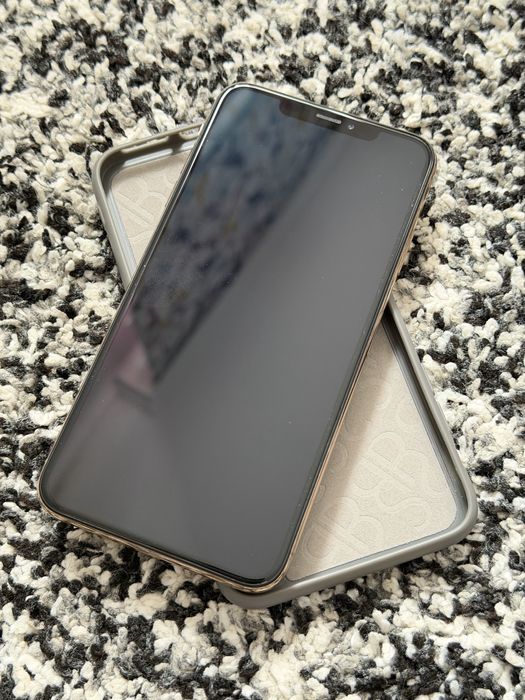 Продам Iphone xsmax256gb