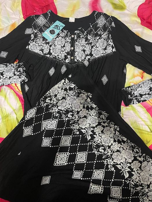 Срочно продам новое платье