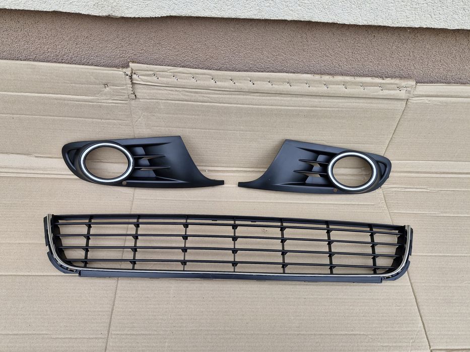 Grila grile  Vw Golf 6 hackback si combi 2008-2012