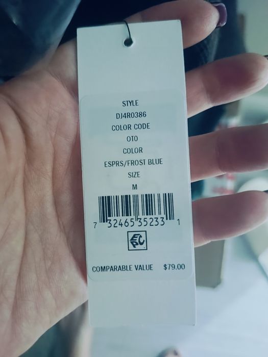 Свитер DKNY, оригинал, размер М