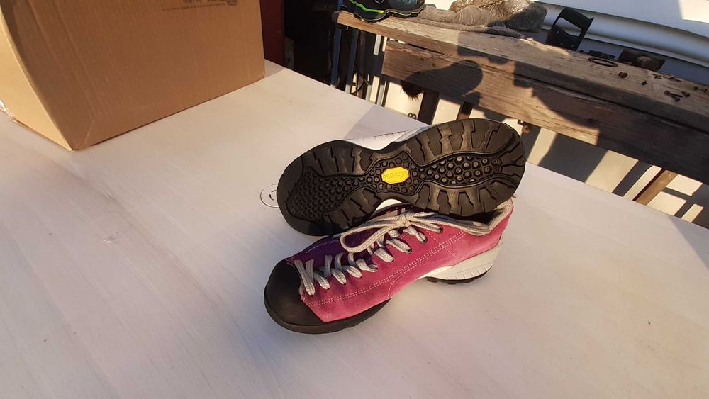 Salewa Lowa Salomon Scarpa  ghete sport/trekking