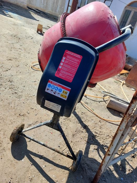 Бетономешалка, Корыты строительный