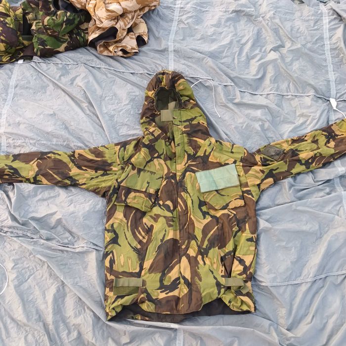 Costum Protectie Nucleara, Biologica si Chimica UK.