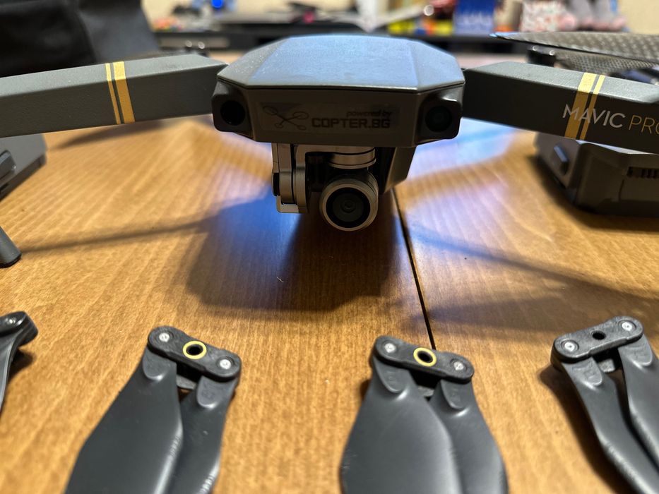 Дрон DJI mavic pro