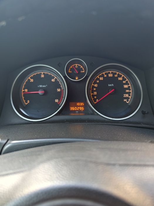 Vând Opel Astra h 1.7 cdti
