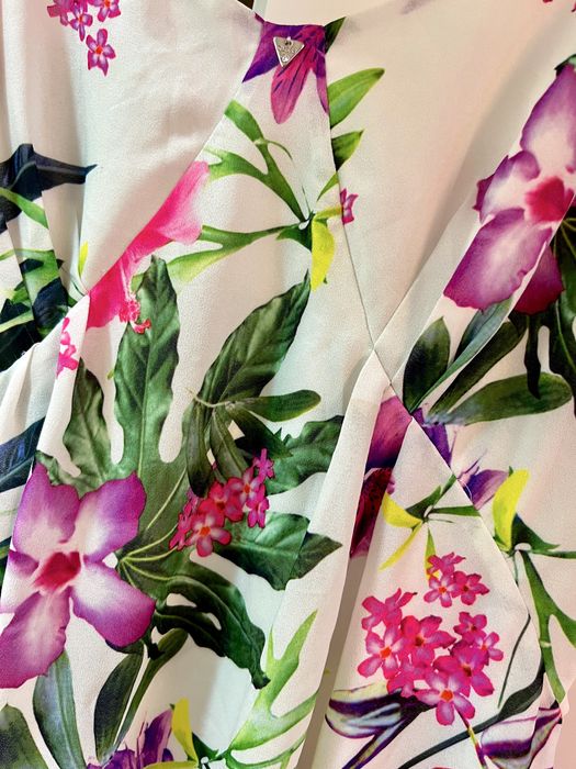 Уникална дълга рокля