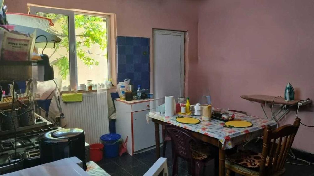Casa de vanzare cu 4 camere, 110 mp, Satu Mare, zona 14 Mai