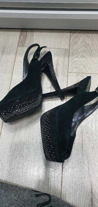 pantofi negri de ocazie