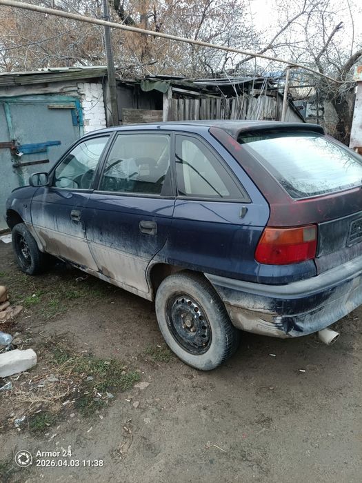 Продам 2 машины вместе Опель Астра ф