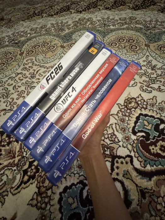 PlayStation 4 Pro продаётся
