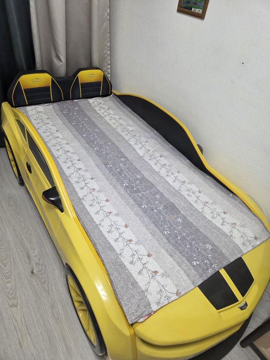 Продаю подростковую кровать Chevrolet Camarro