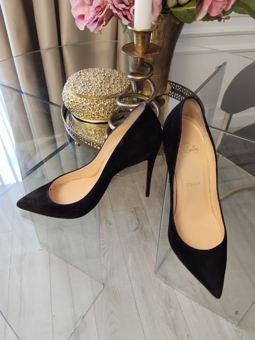 Pantofi Christian Louboutin Nr 36
