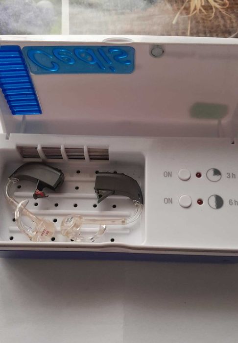 aparat auditiv                   ,