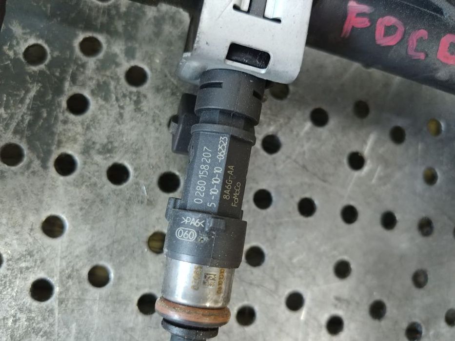 rampa cu injectoare 1.6b pnda ford focus 3  vp8a6u-ab  0280158207