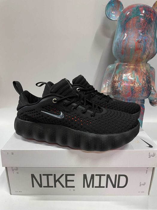 Кроссовки Nike Mind 002