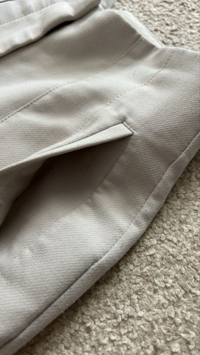 Pantaloni zara crem