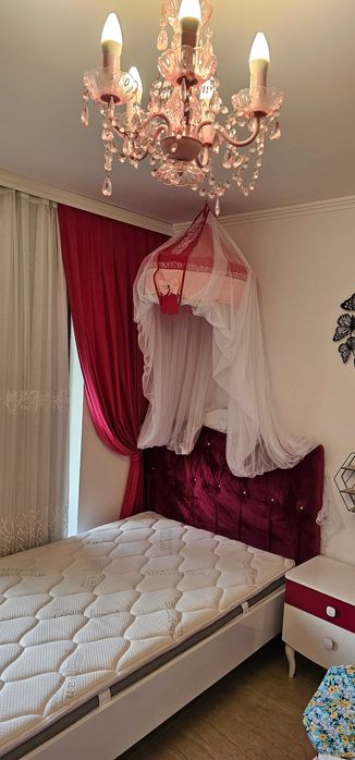 Балдахин за легло