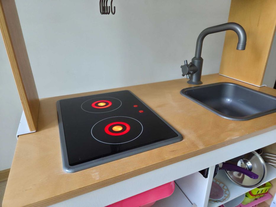 Bucatarie copii IKEA DUKTIG + multe accesorii, plita functionala