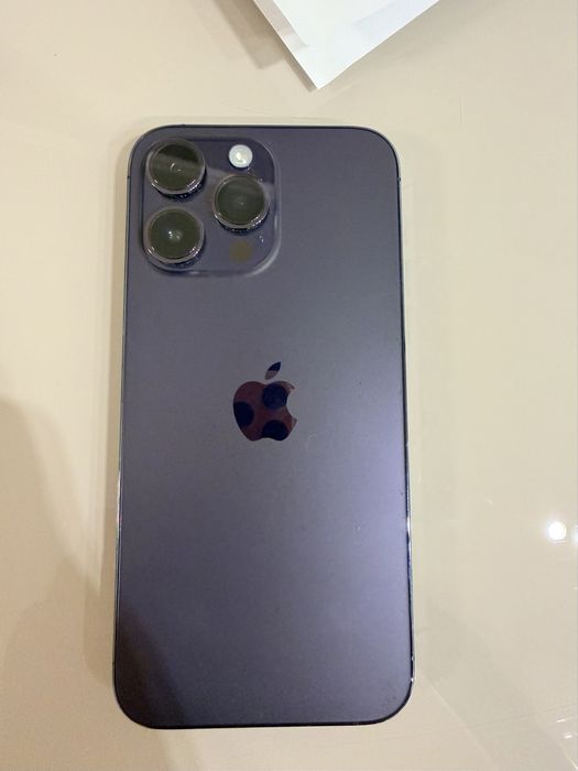 Продавам Apple IPhone 14 Pro Max 256 GB Deep Purple