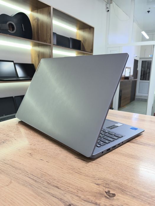 Ноутбук Lenovo Core i5-13