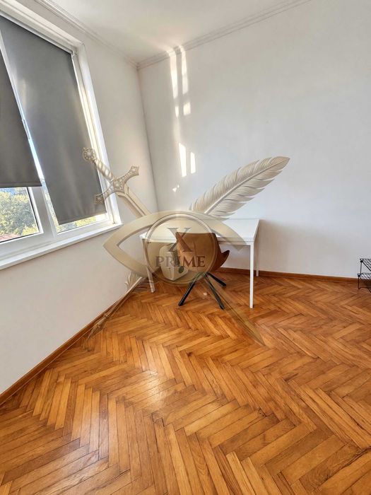 Дава се под наем Двустаен апартамент в Варна, Център - 90 кв.м за 680 € - Снимка #3