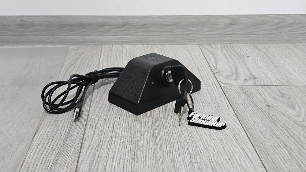 Ignition key/Contact Farming Simulator