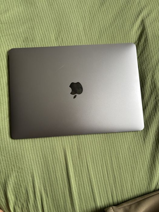 Macbook air 13 2020 m1 8gb/256gb