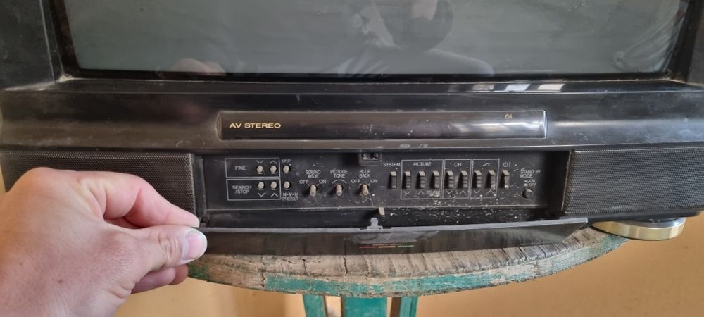 Телевизор Av stereo