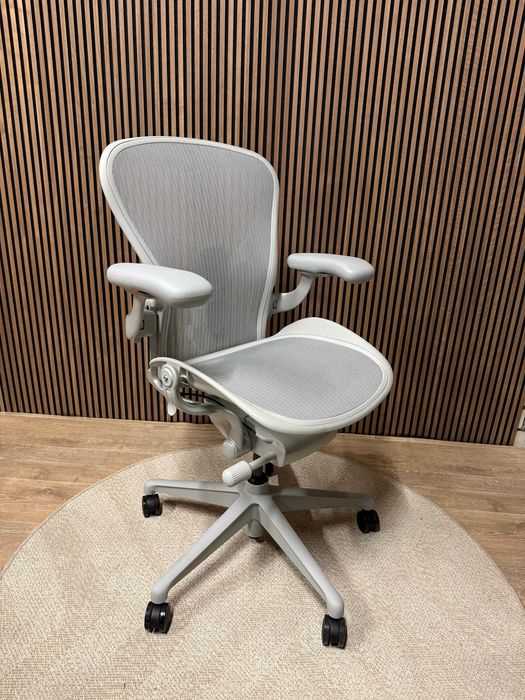 Refurbished Herman Miller Aeron Remastered Mineral