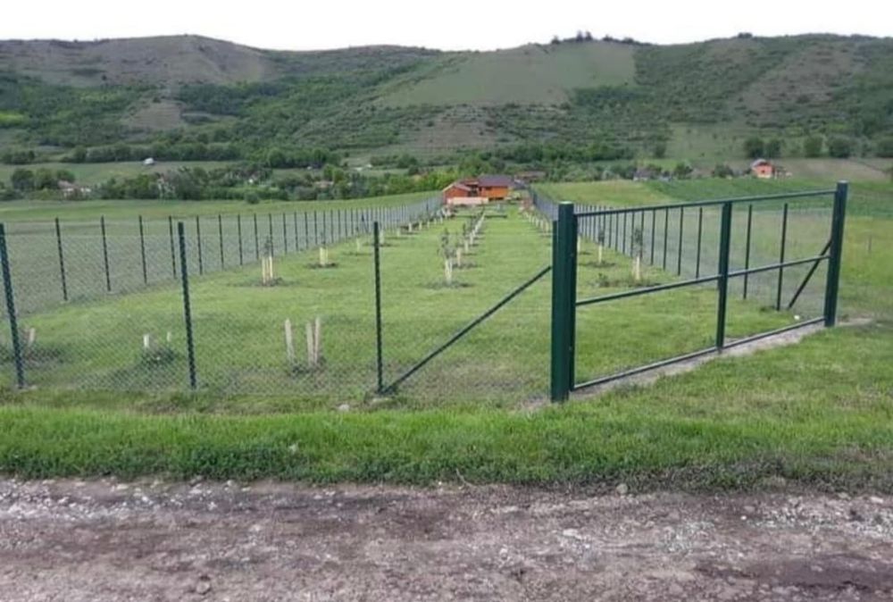 Garduri din plasa burdurata și porți