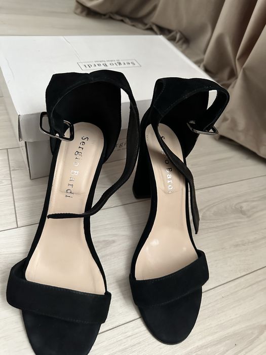 Sandale toc gros piele intoarsa marimea 39