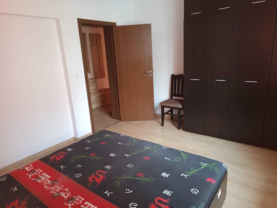 Дава се под наем Тристаен апартамент в Варна, Център - 86 кв.м за 498.27 € - Снимка #1