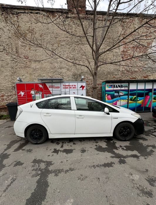 Vand toyota prius 2013 gpl