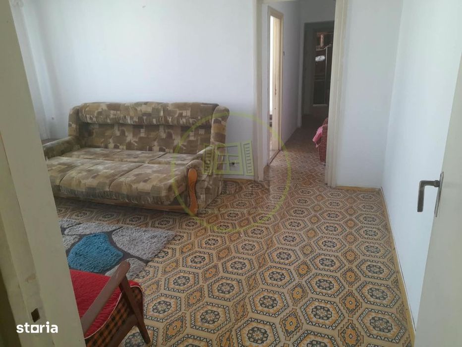 Apartament 3 camere de vanzare   strada  13 decembrie  Fagaras jud. Br