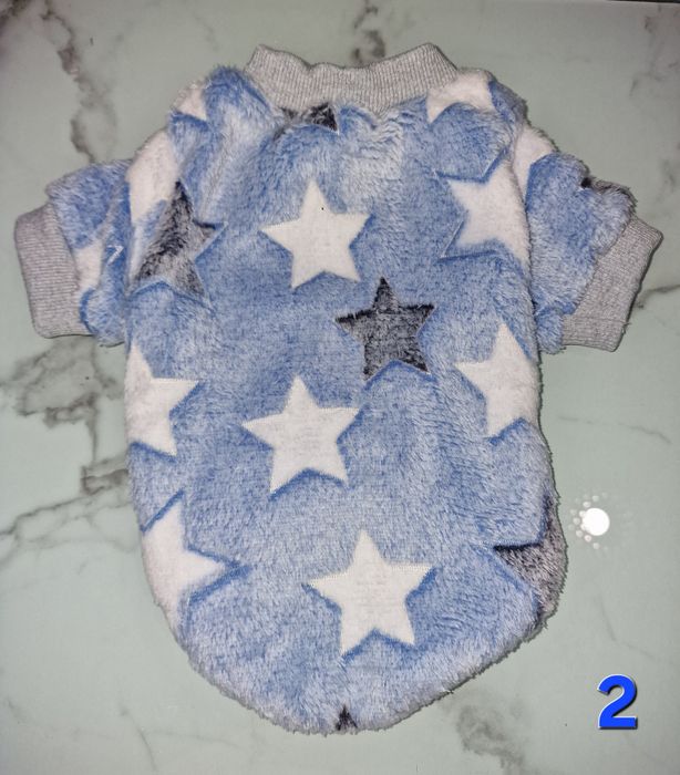 Дрешки за малки кучета и котки от 15лв до 25лв.