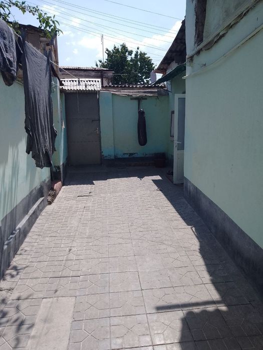 Продается дом в раёне ресторан дучинор рядом с 30 школы. Газ свет вада