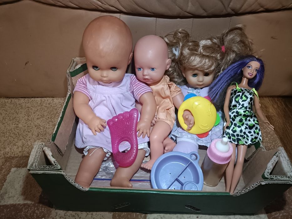 Lot fetițe bebeluși,papusi